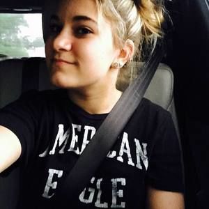 Meet your Posher, Madison lynn